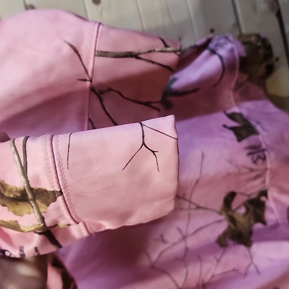 Realtree Camo Hoodie Women's Size XL - Picture 7 of 7